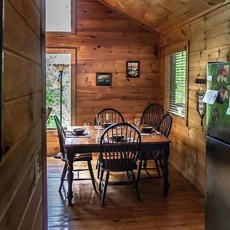Holly Tree Hideaway - Semi Secluded Mtn Setting Villa Sevierville Exterior foto